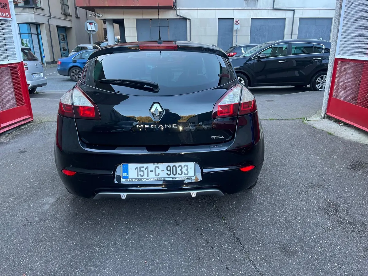 Image 3 of 28