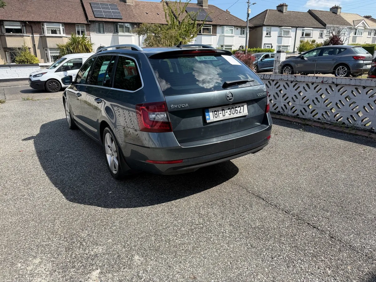 Image 4 of 6