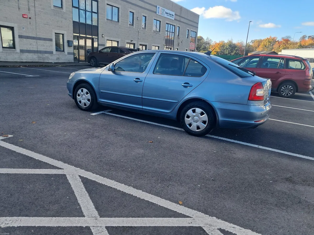 Image 4 of 8
