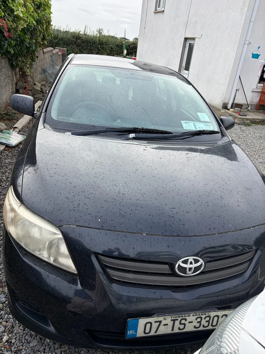 Image 2 of 6