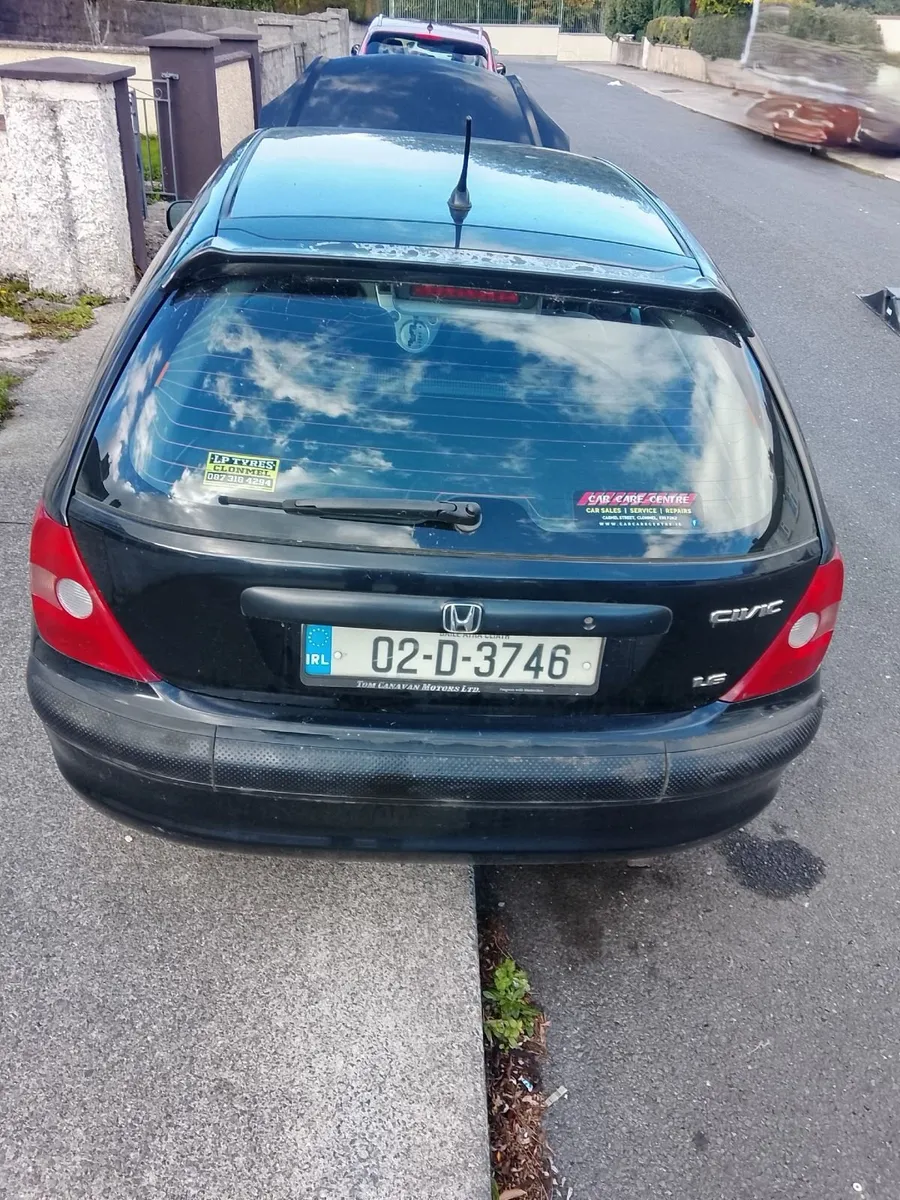Image 2 of 9