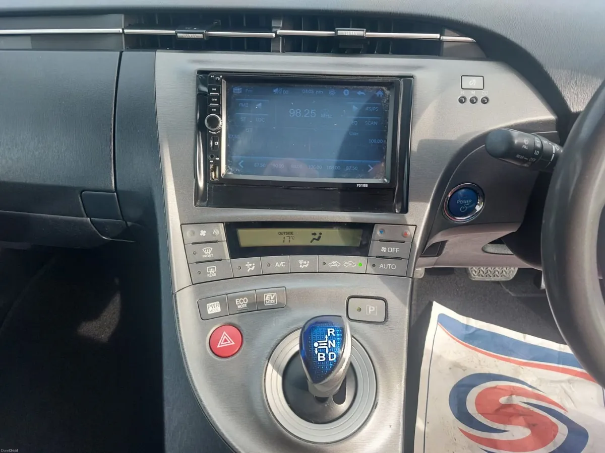 Image 2 of 10