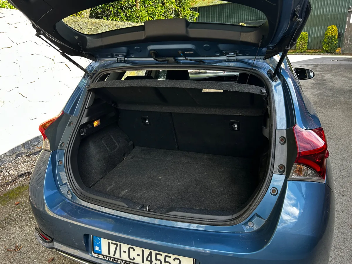Image 3 of 14