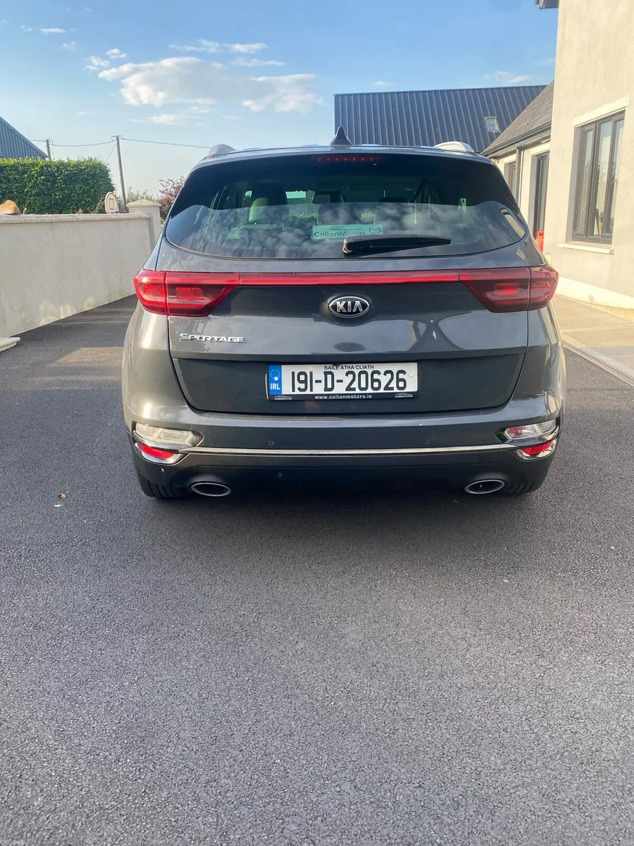 Image 2 of 10