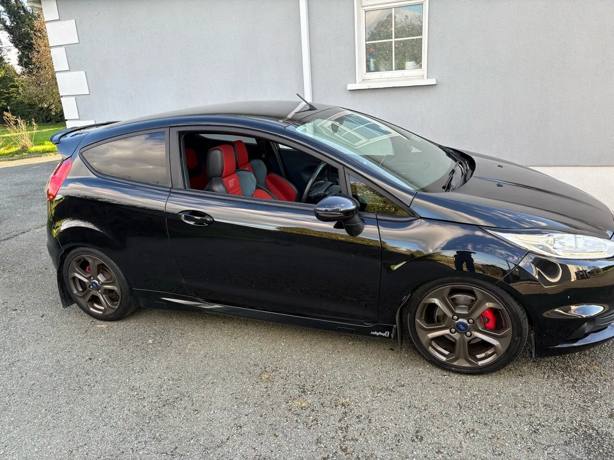 Image 2 of 11
