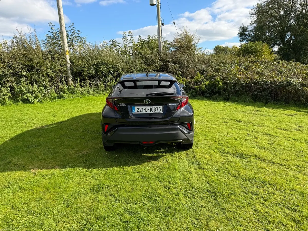 Image 3 of 10