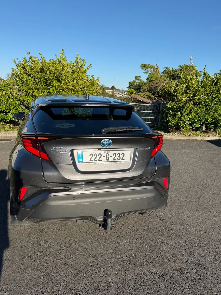 Image 3 of 10