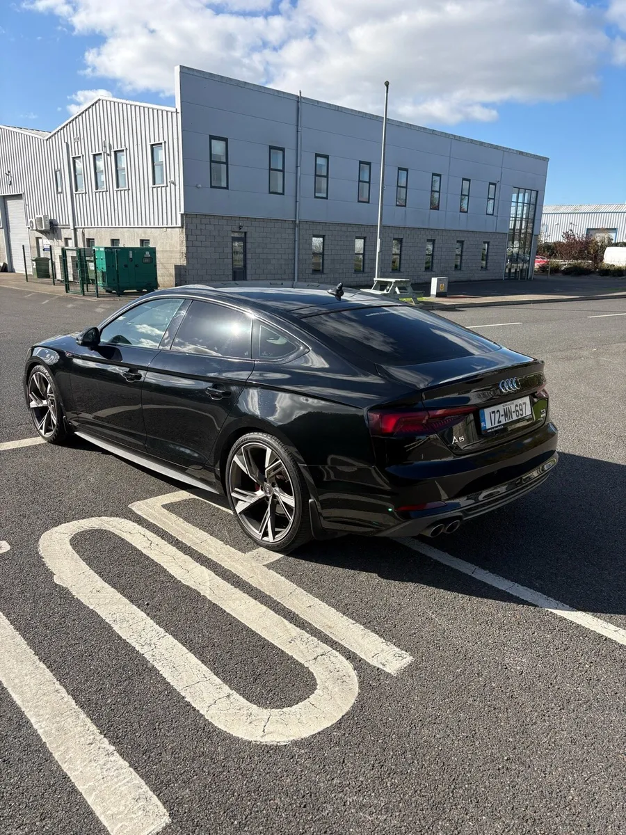 Image 2 of 9