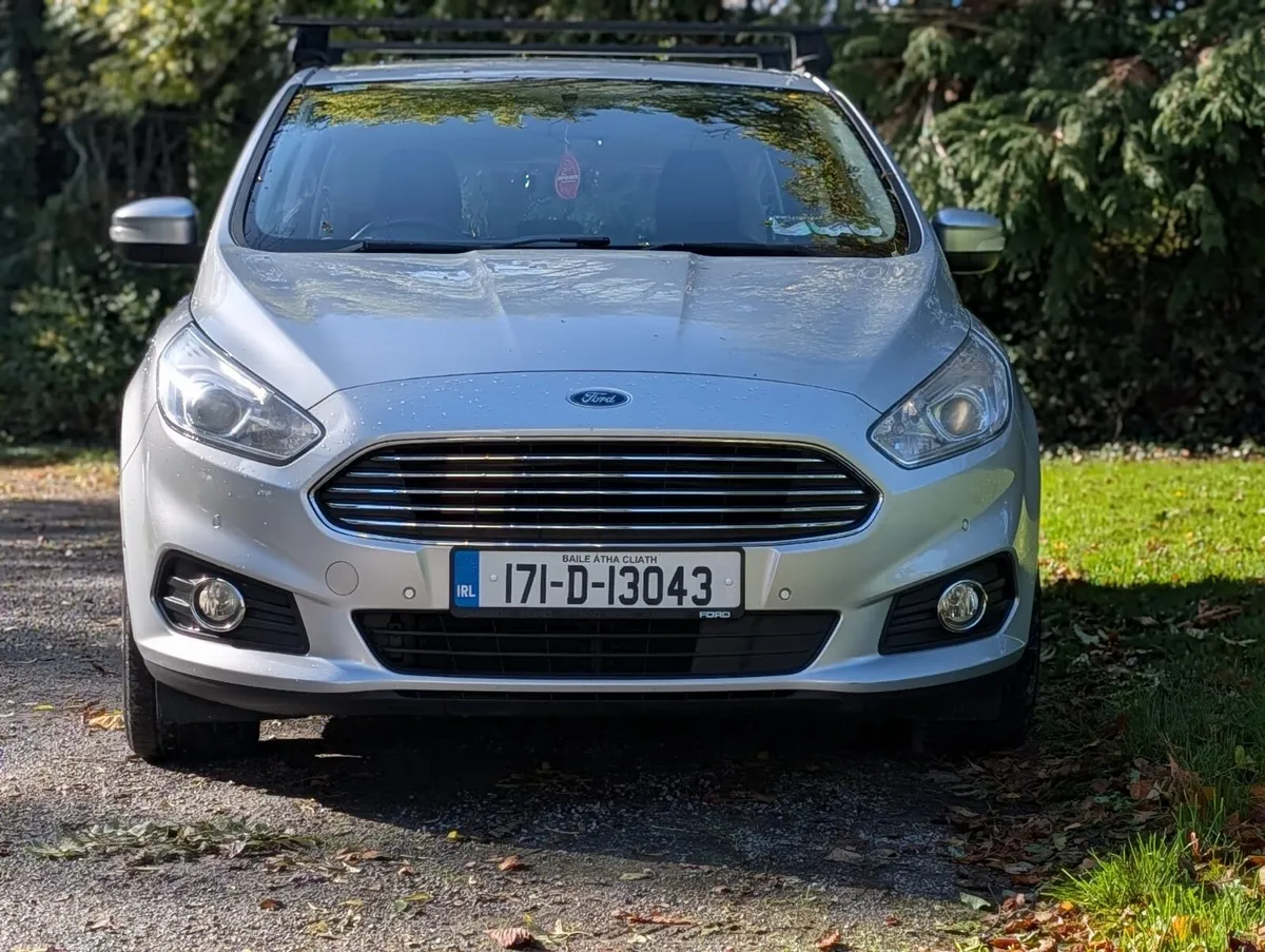 Image 2 of 22