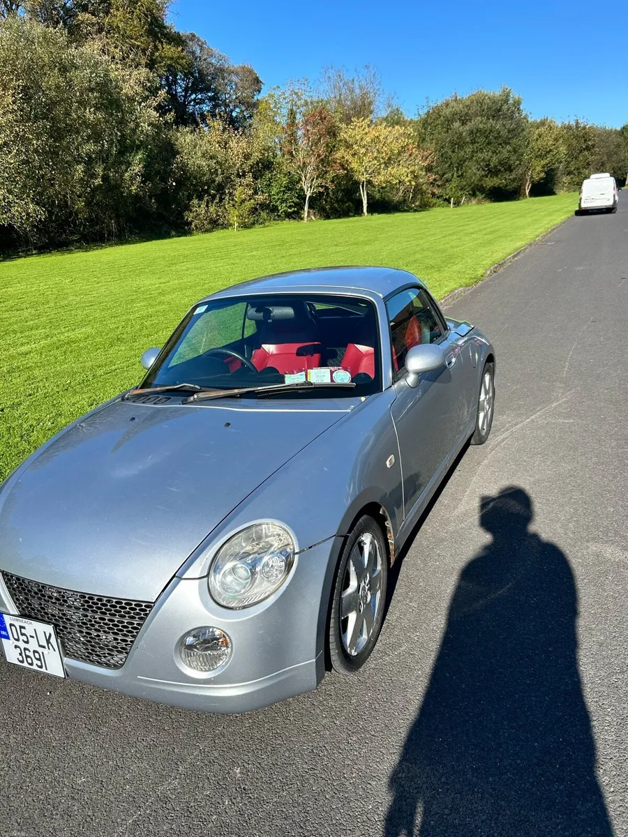 Image 2 of 7