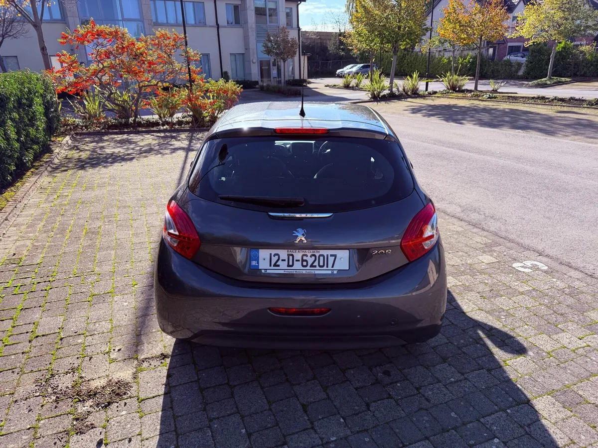 Image 4 of 9