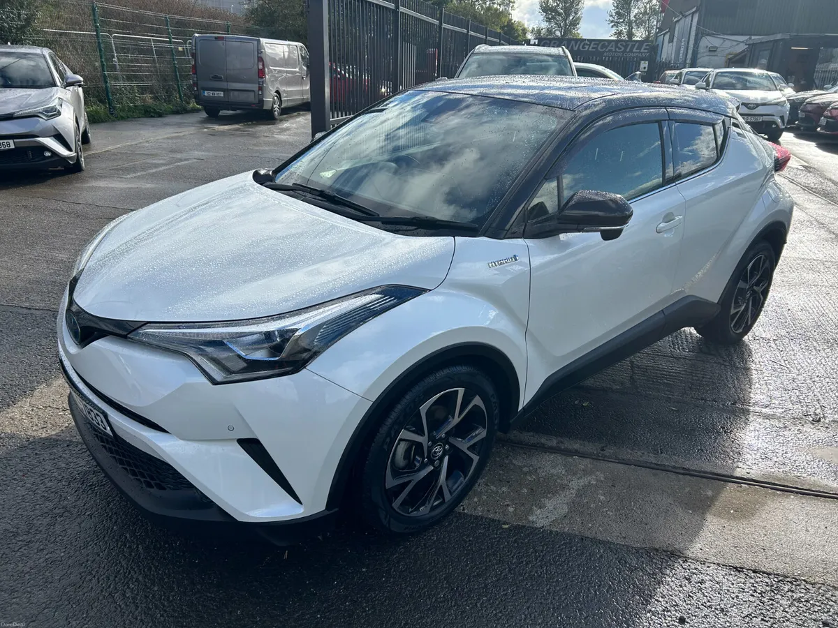 Image 3 of 18