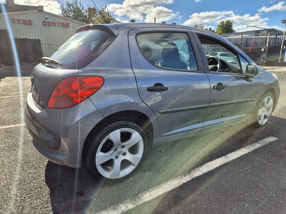 Image 4 of 12