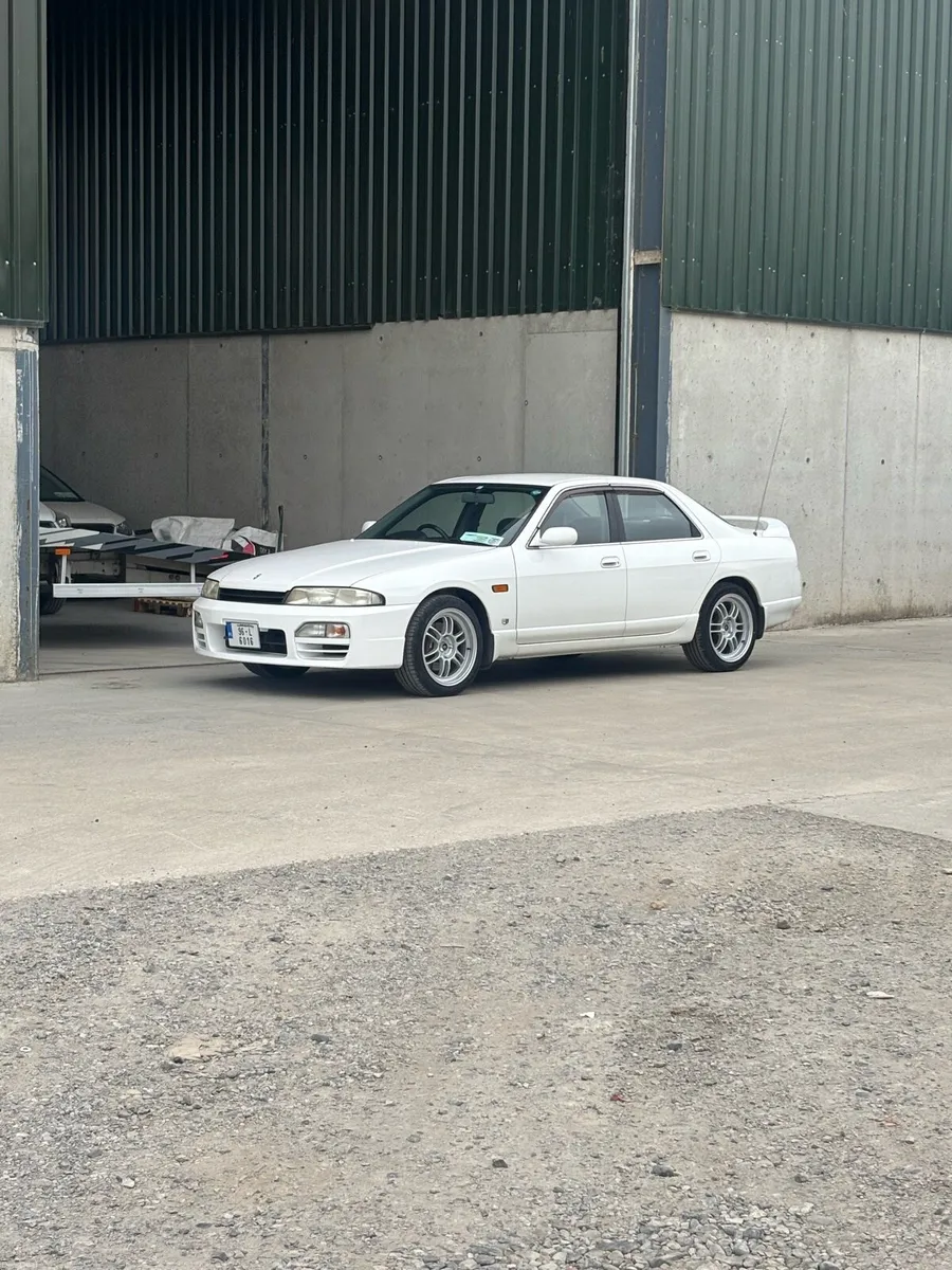 Image 5 of 6