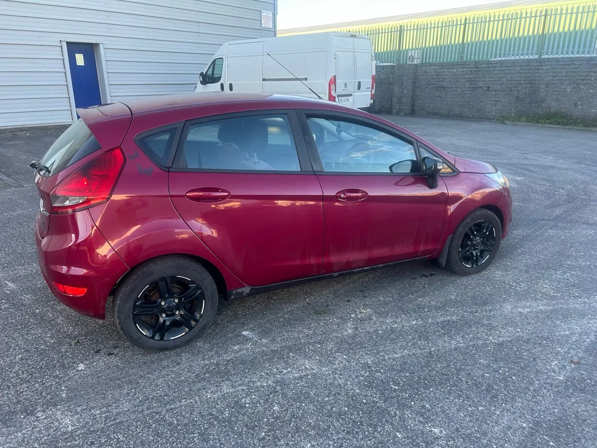 Image 2 of 8