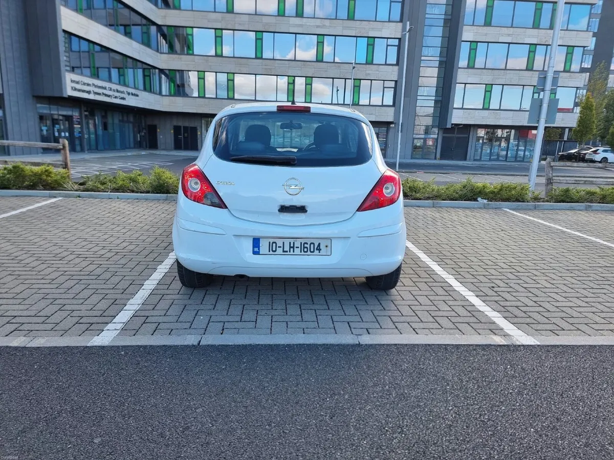 Image 4 of 7