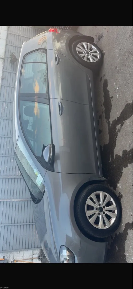 Image 3 of 6