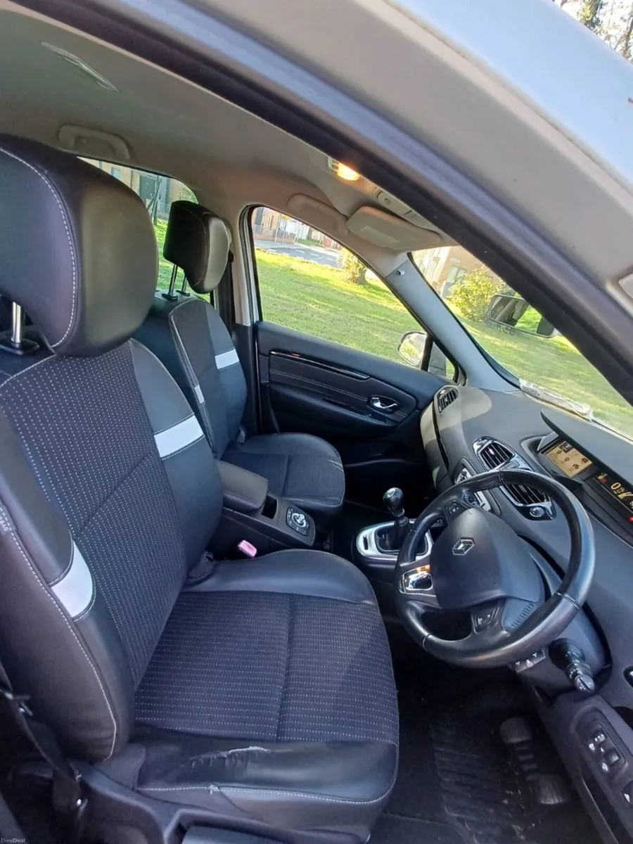 Image 5 of 7