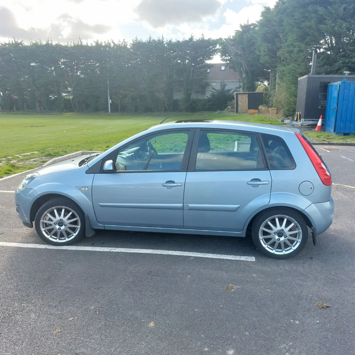 Image 2 of 9