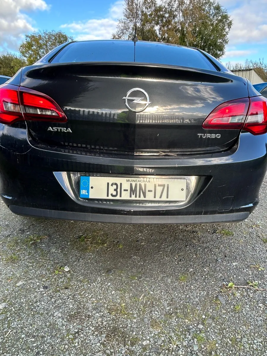 Image 4 of 8
