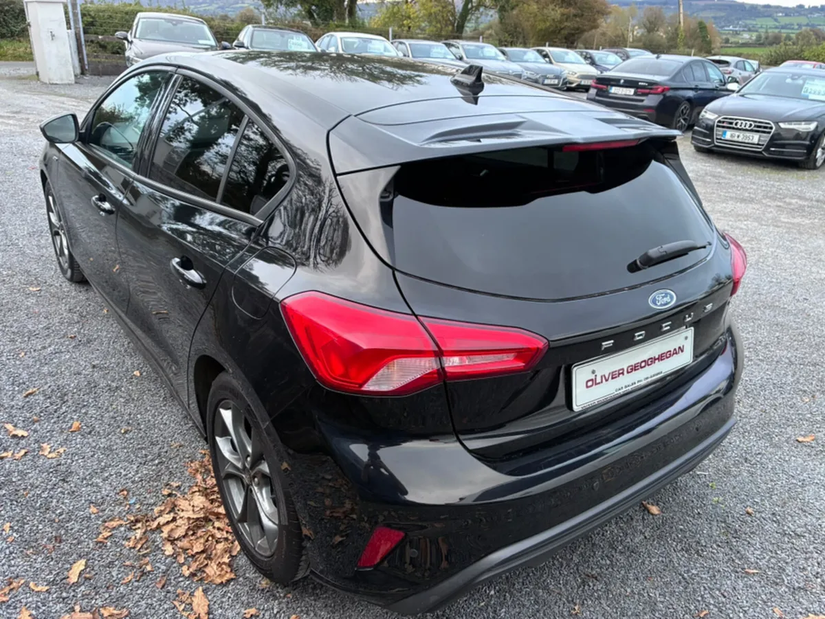 Image 4 of 19