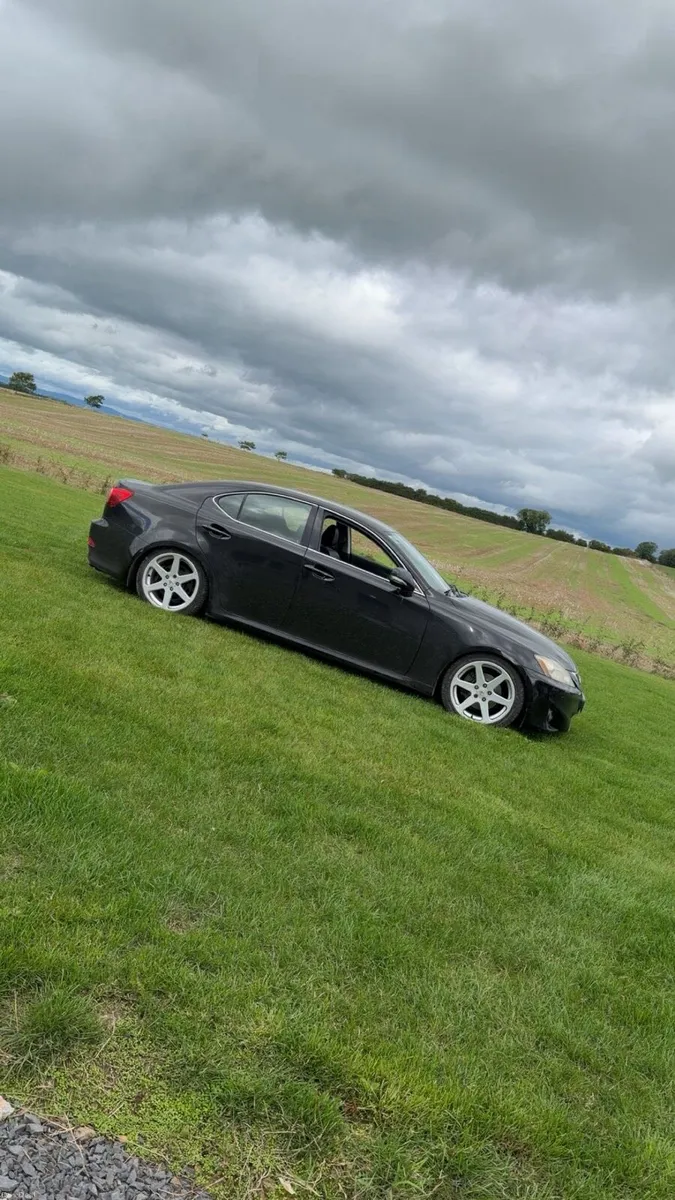 Image 2 of 6