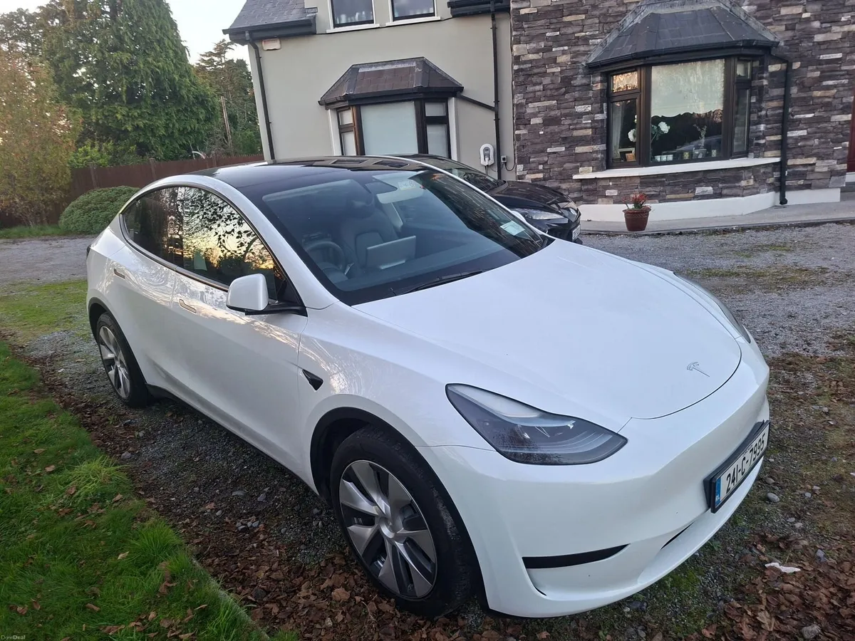 Image 2 of 10