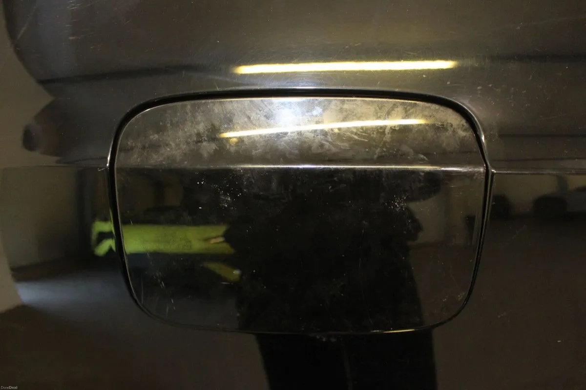 Image 4 of 27