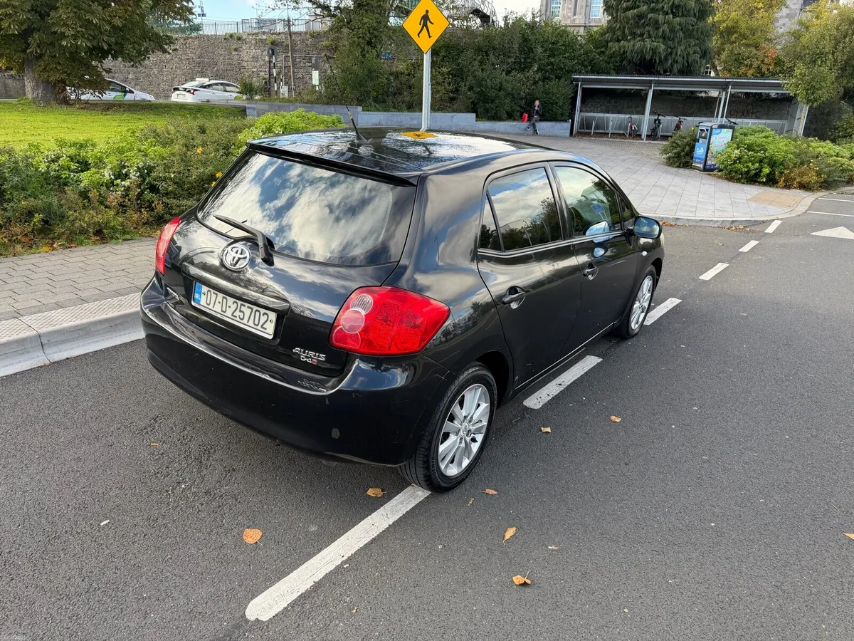 Image 4 of 8