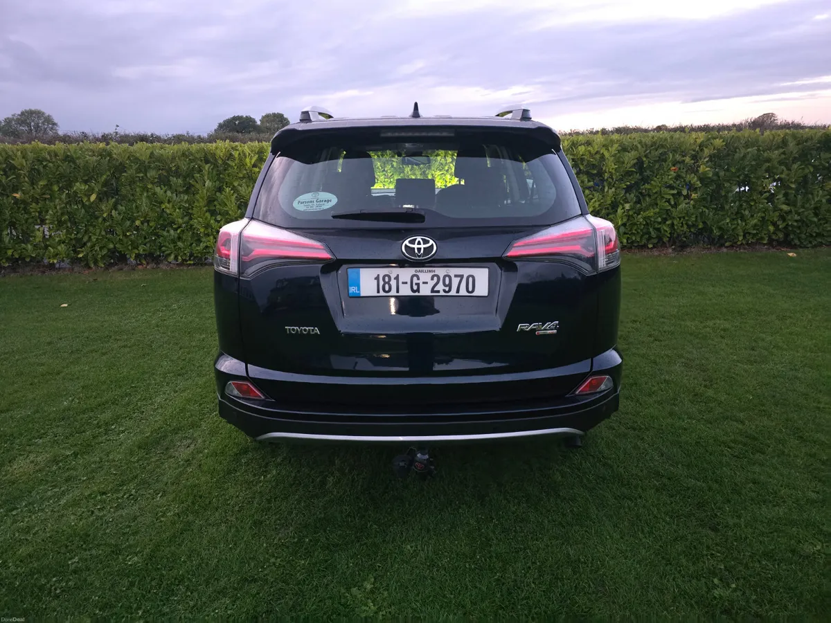 Image 4 of 11