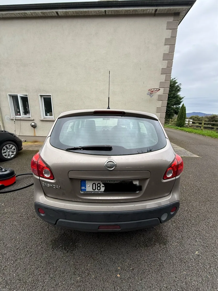 Image 4 of 10