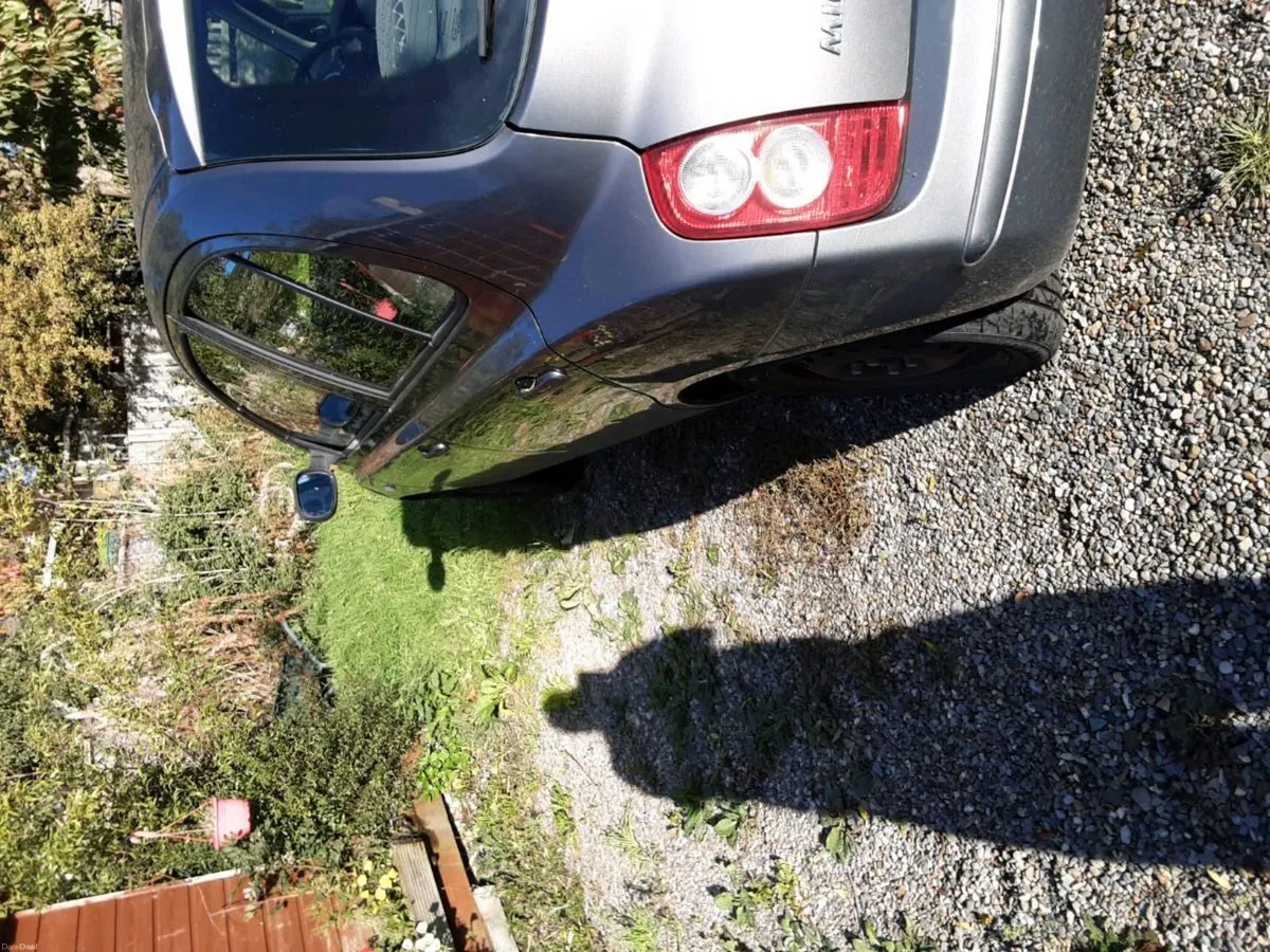 Image 2 of 6