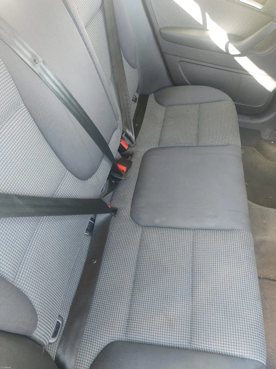 Image 4 of 6