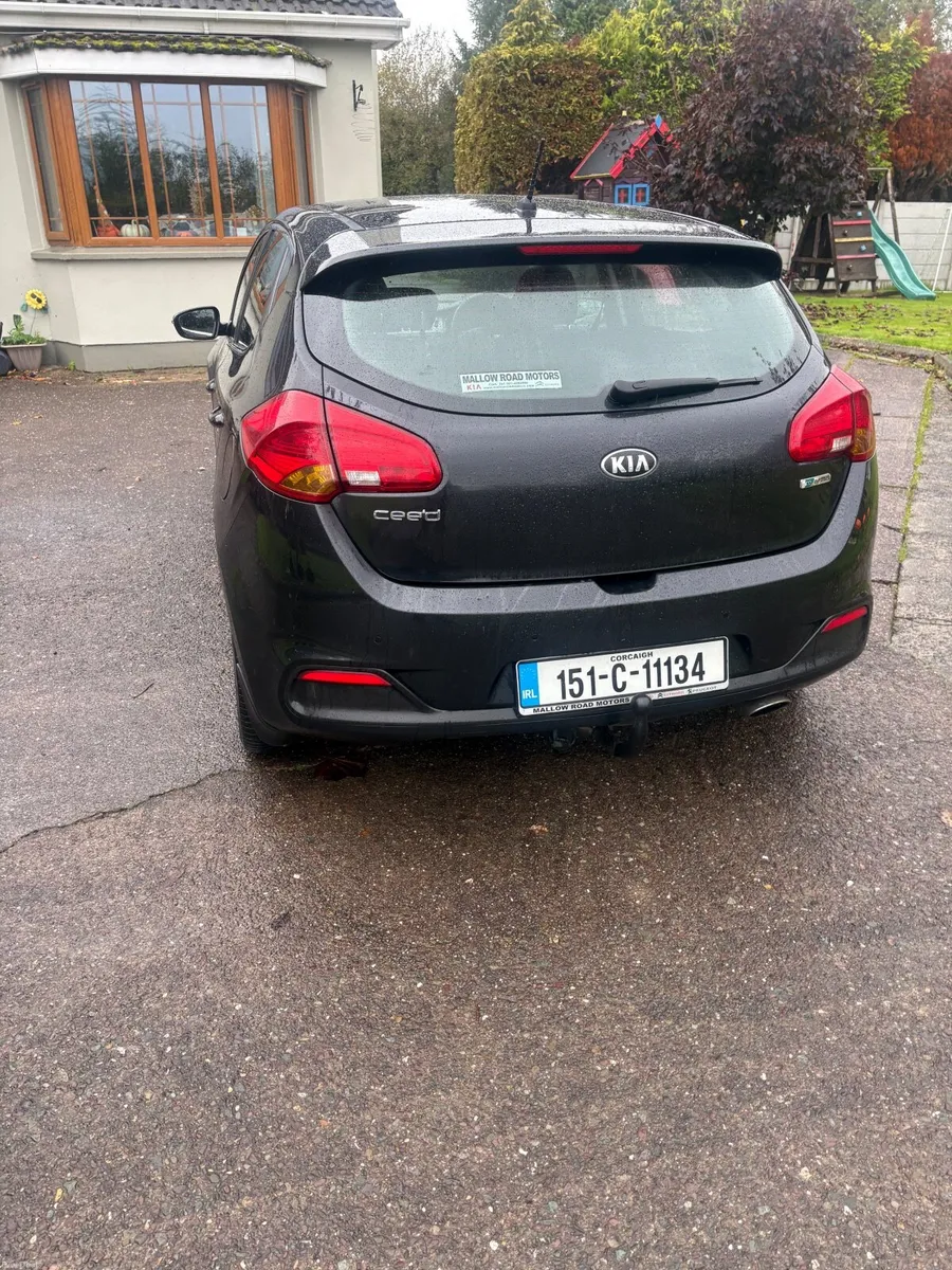 Image 4 of 6