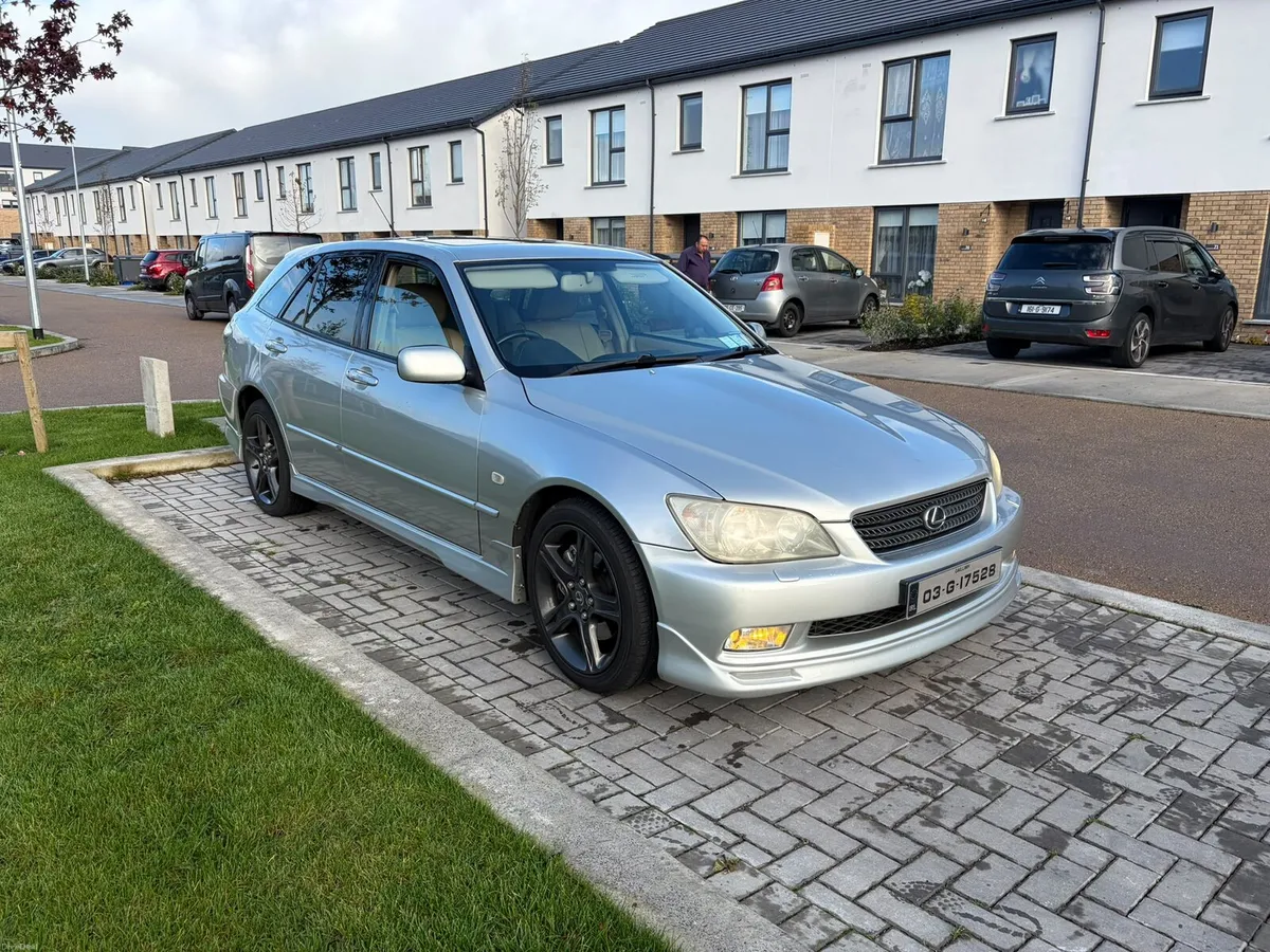 Image 2 of 12