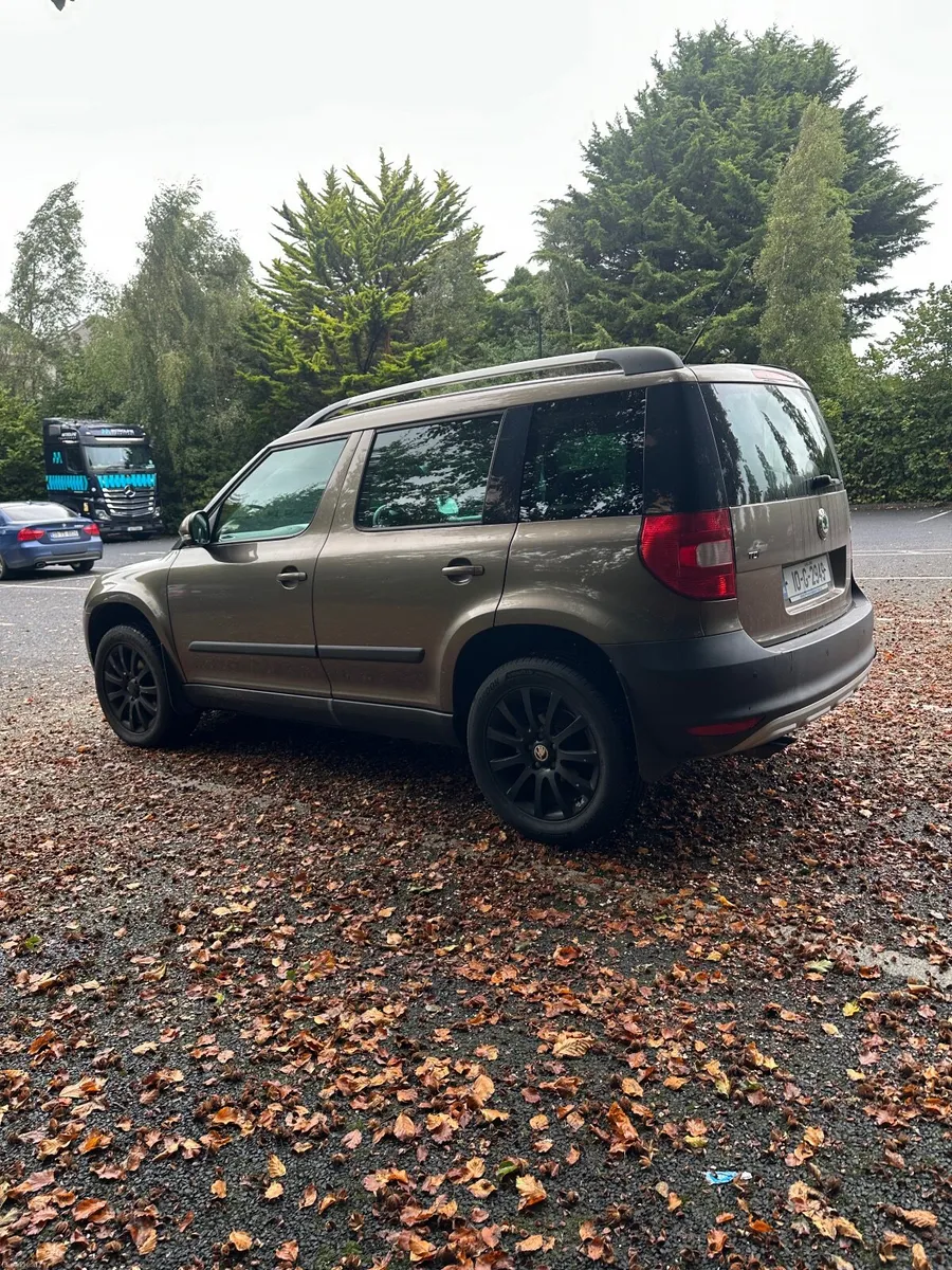 Image 2 of 10