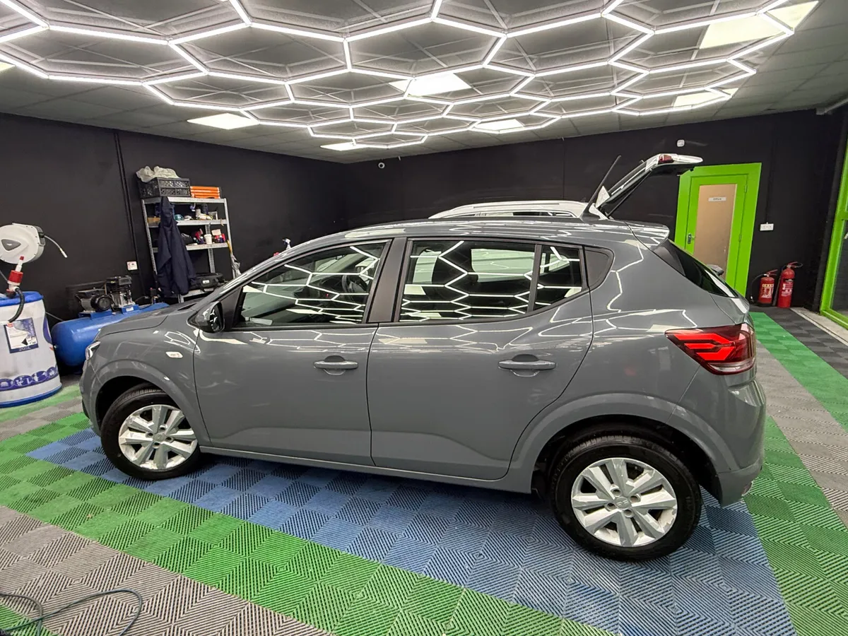 Image 4 of 15