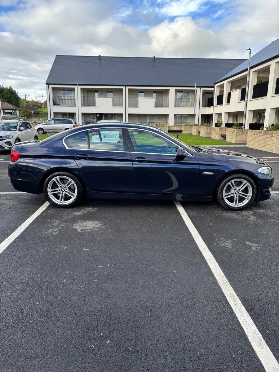 Image 2 of 10