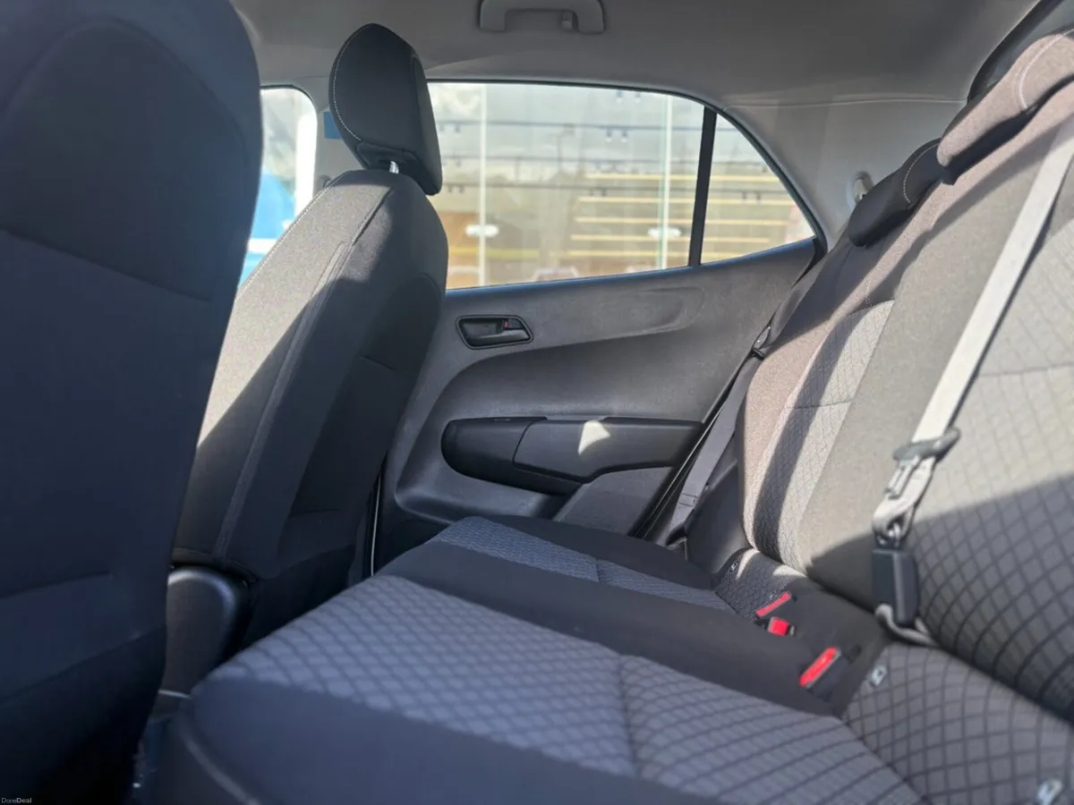 Image 4 of 12