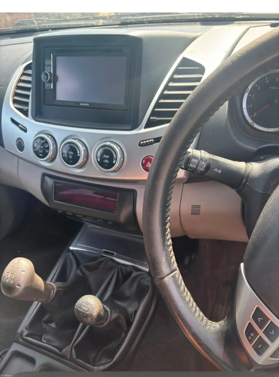 Image 4 of 8