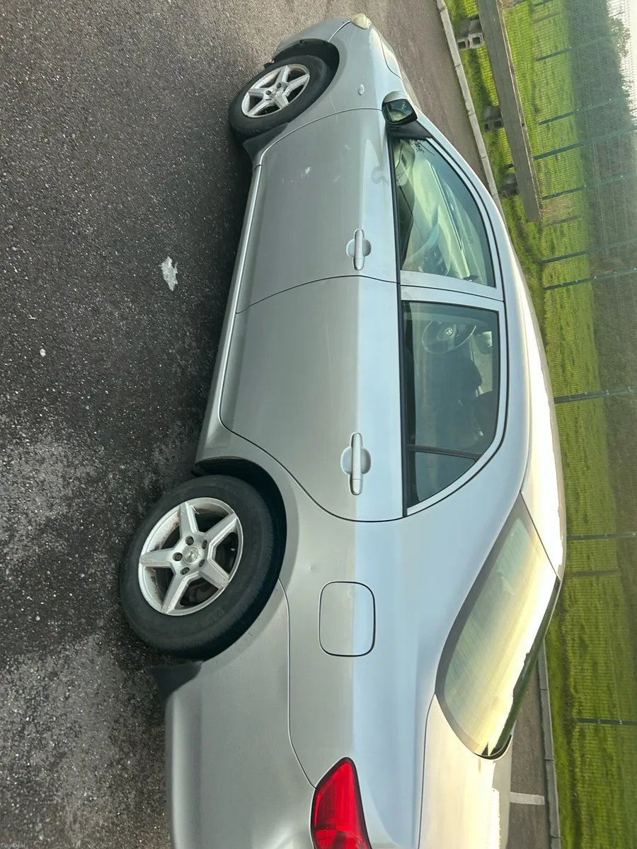 Image 4 of 6