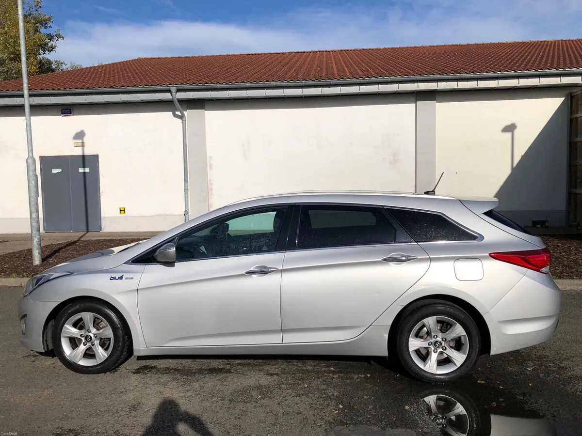 Image 4 of 9