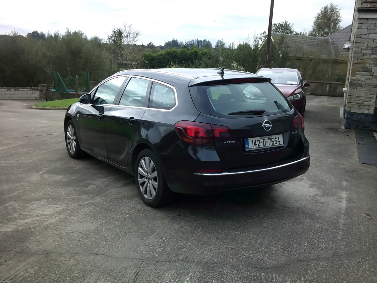 Image 4 of 9