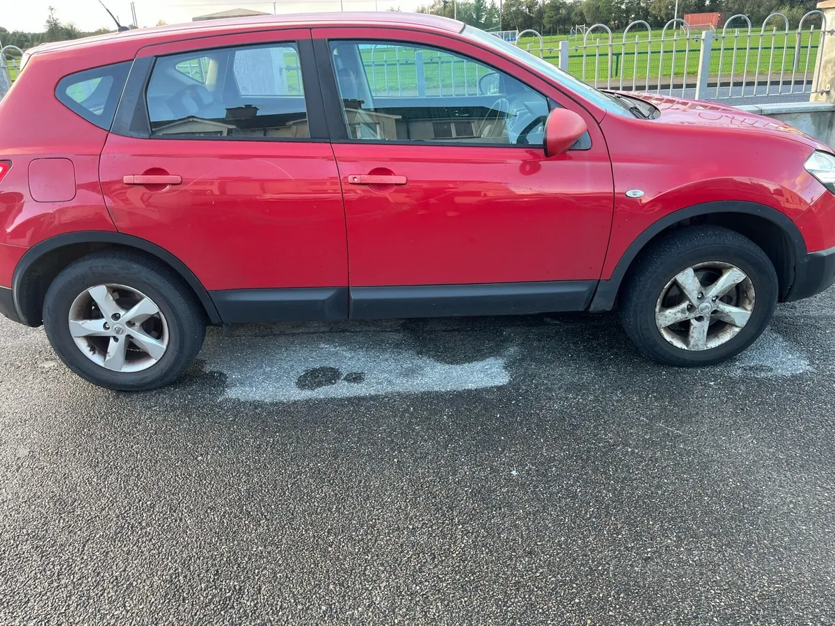 Image 2 of 4