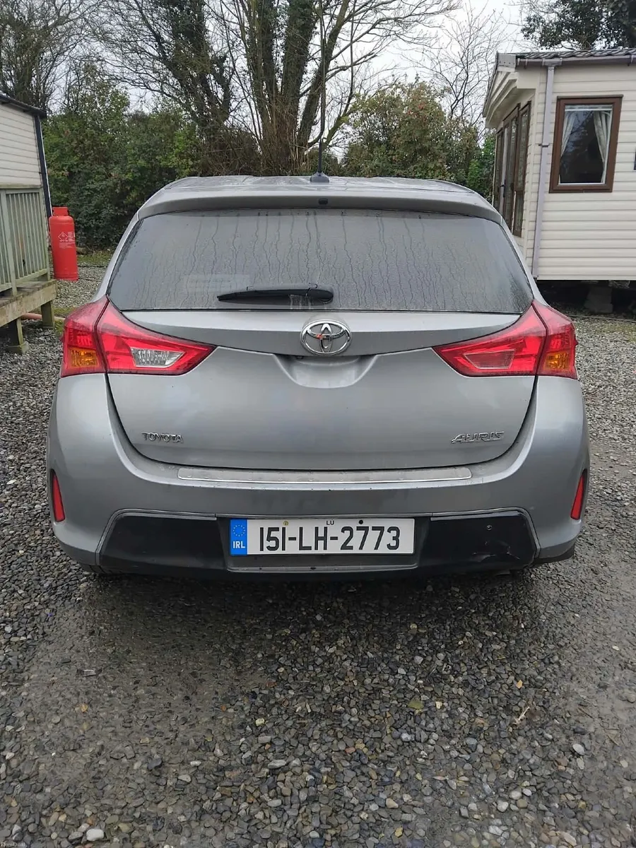 Image 4 of 6