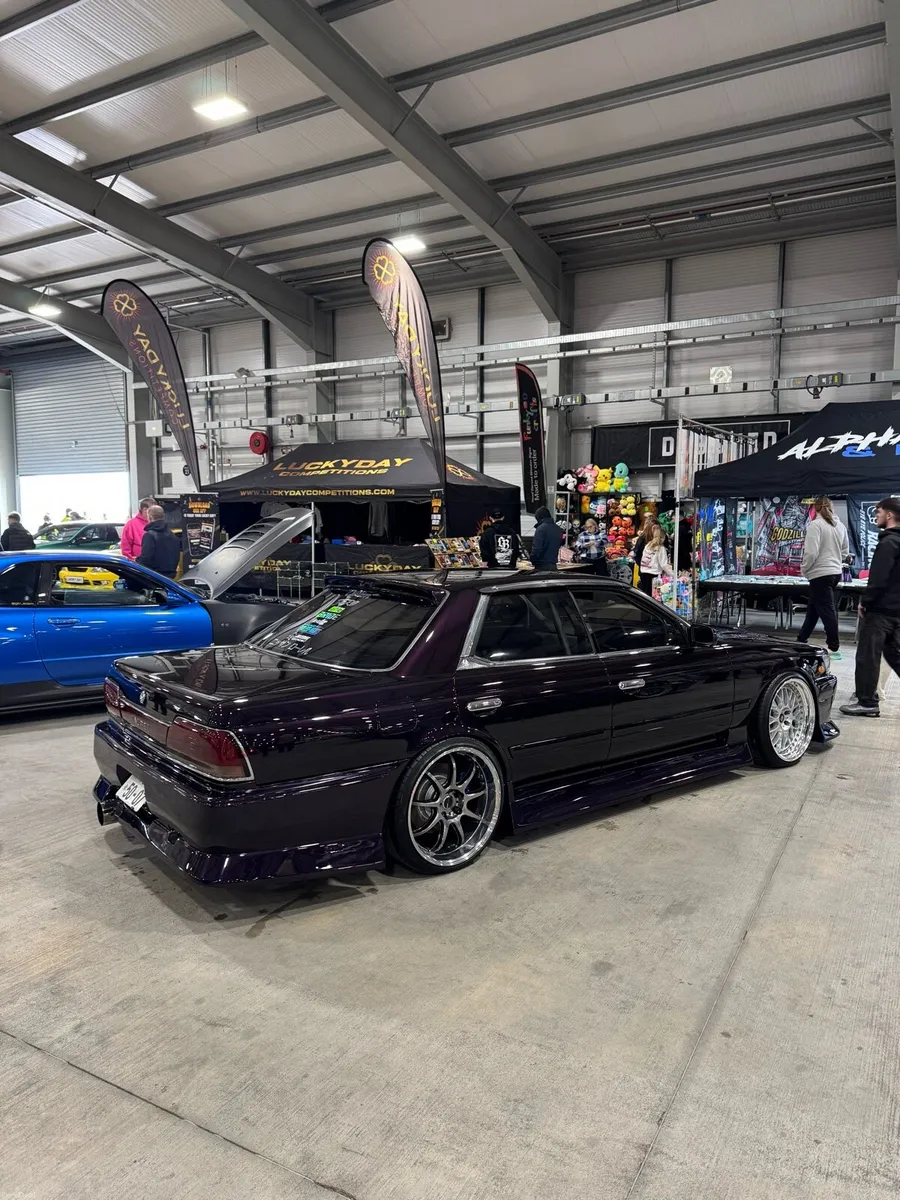 Image 2 of 10