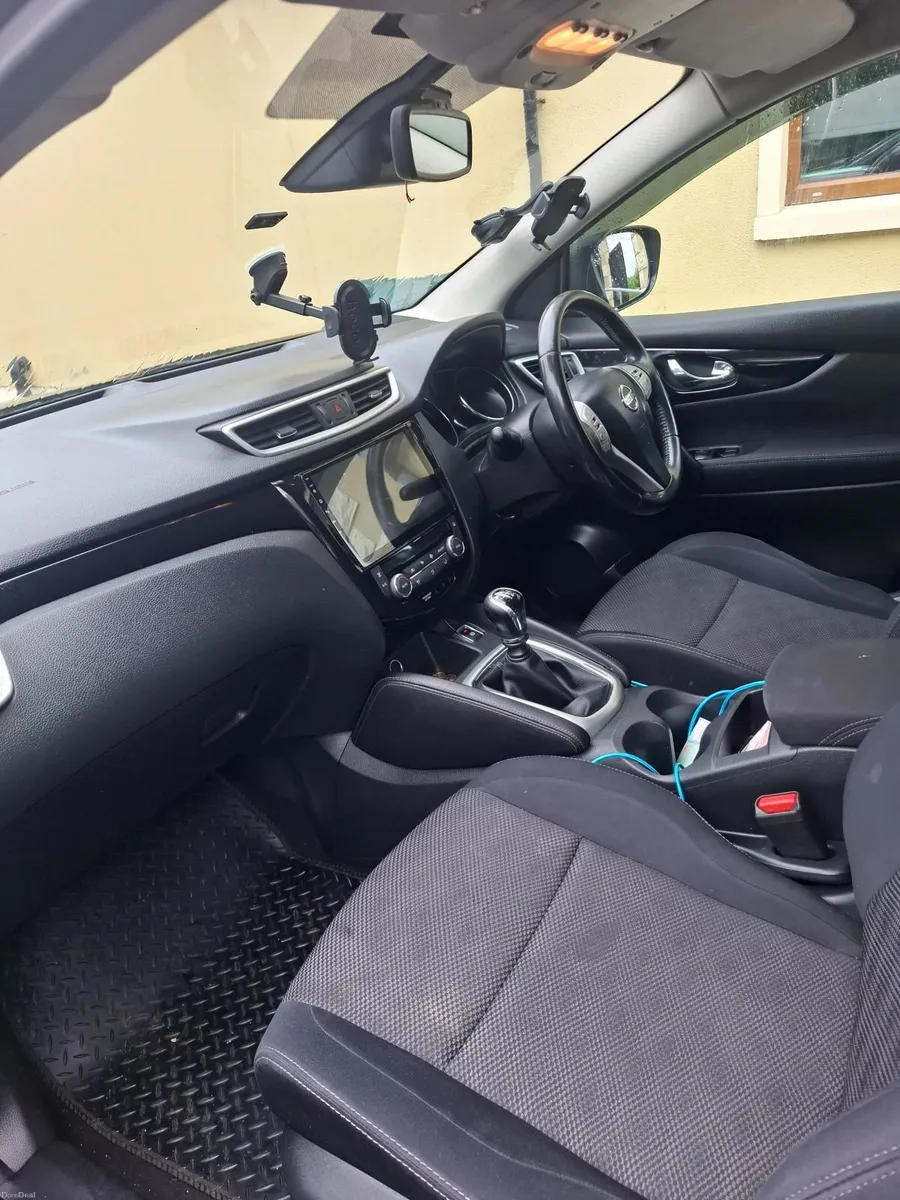 Image 2 of 9