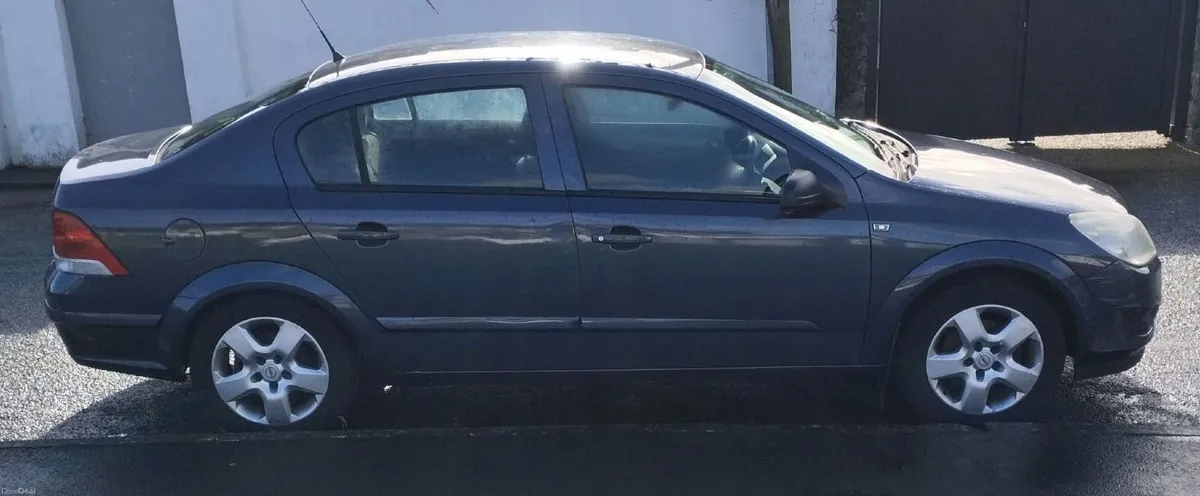 Image 4 of 7