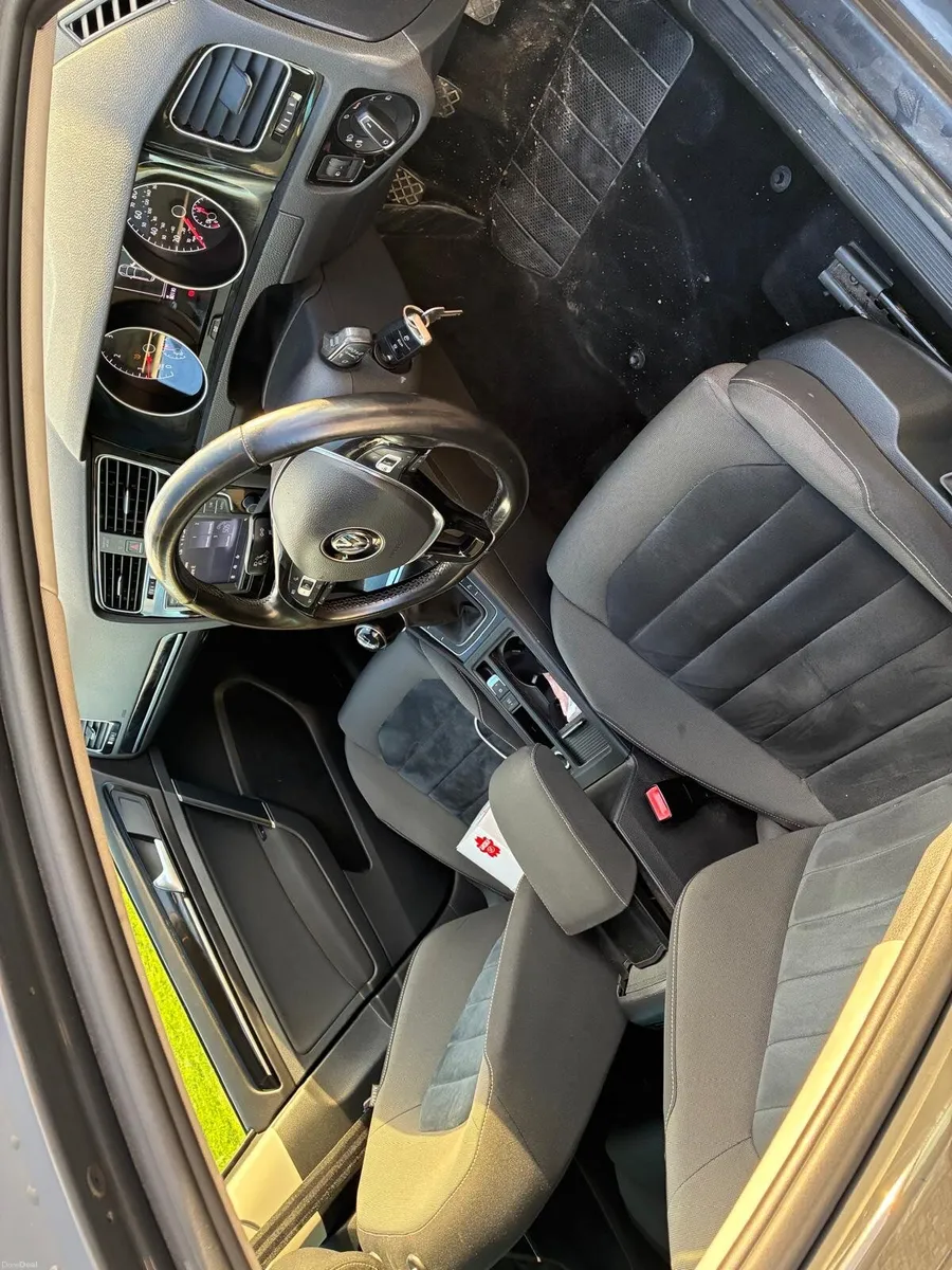 Image 4 of 10