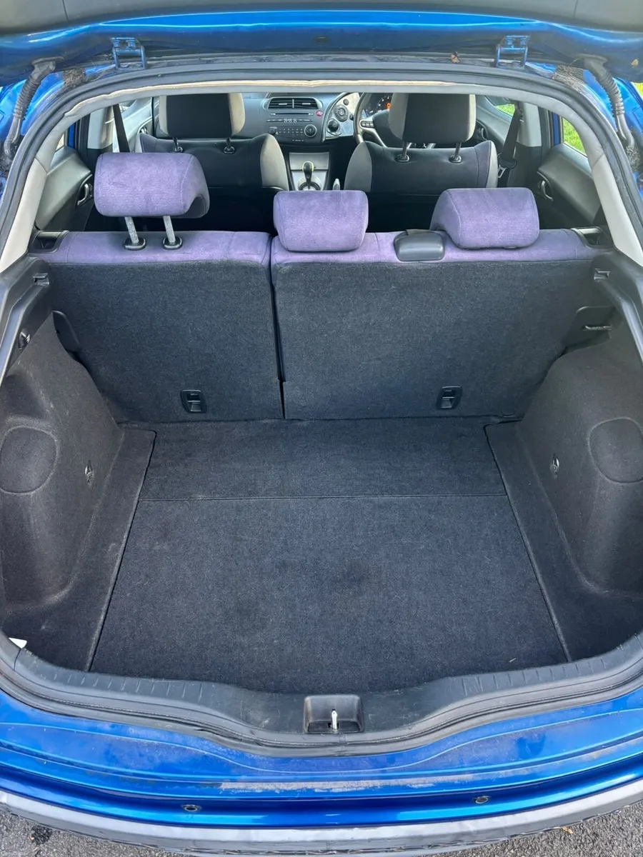 Image 4 of 11